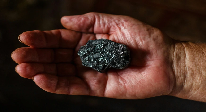 black granite identify